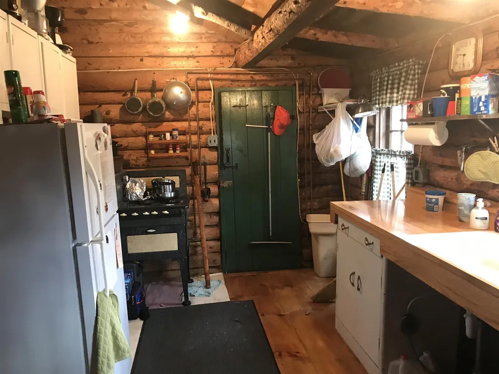 135 Little Hill Road Webster NH 03303