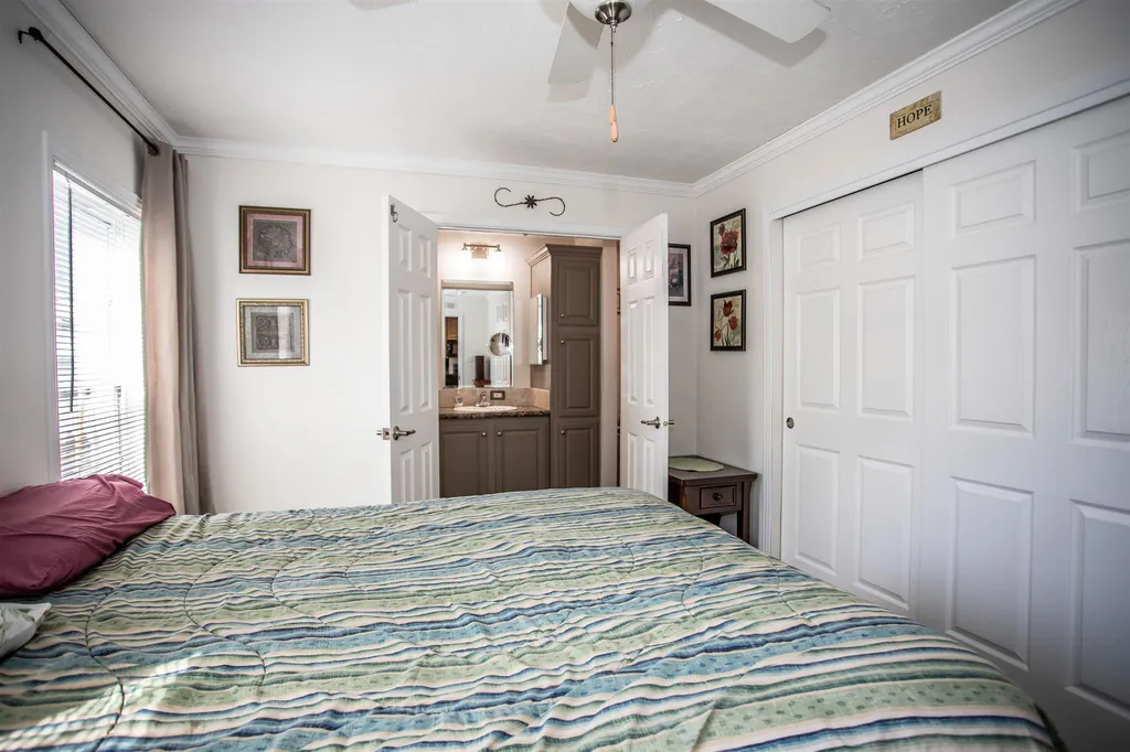 15 Hunter Boulevard Londonderry NH 03053