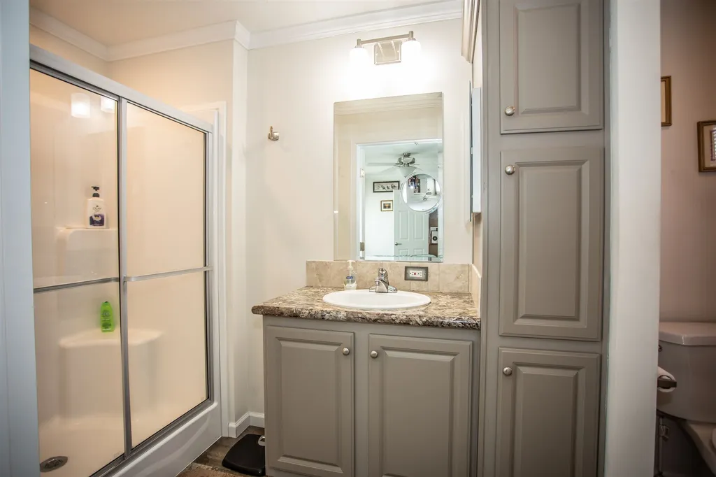 15 Hunter Boulevard Londonderry NH 03053