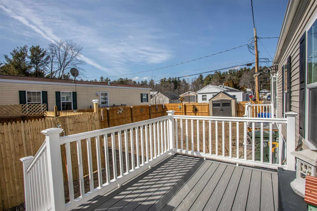 15 Hunter Boulevard Londonderry NH 03053