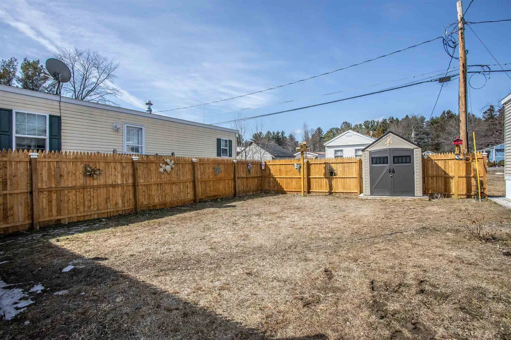 15 Hunter Boulevard Londonderry NH 03053