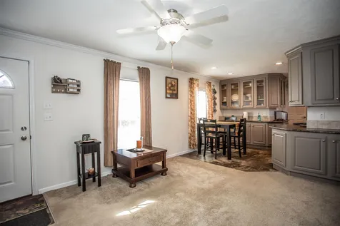15 Hunter Boulevard Londonderry NH 03053