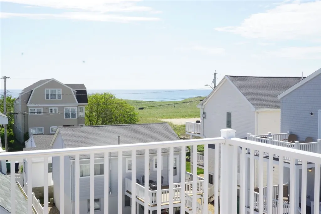 16 Dover Avenue Hampton NH 03842