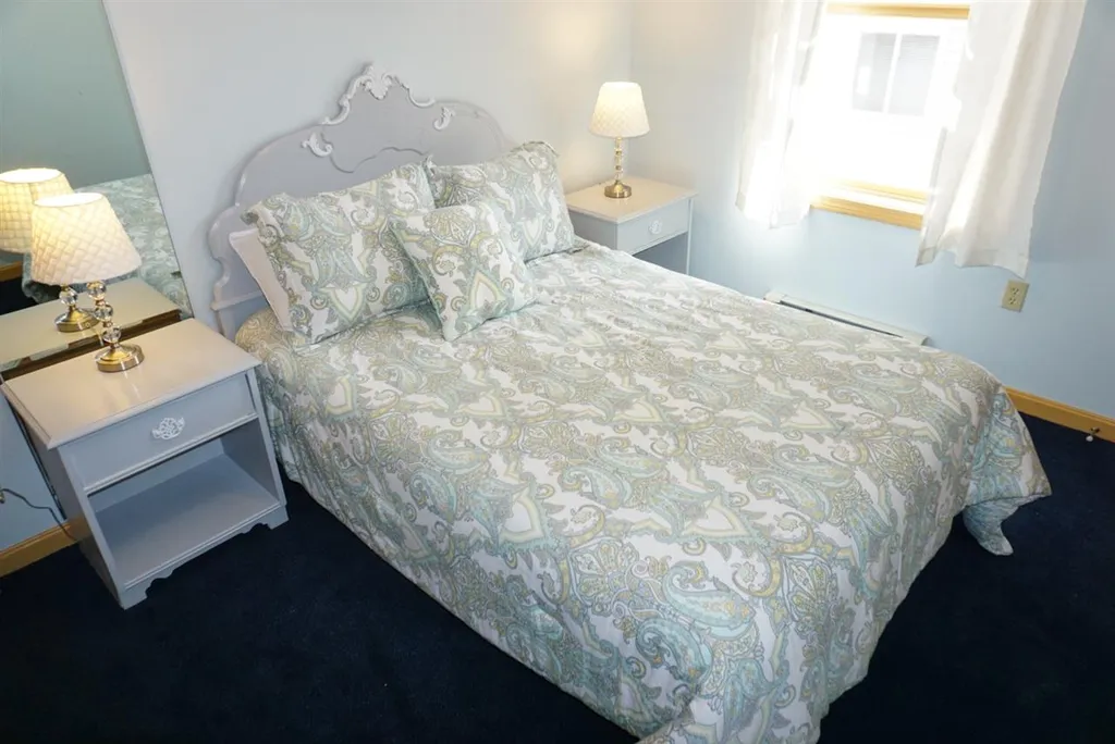 16 Dover Avenue Hampton NH 03842