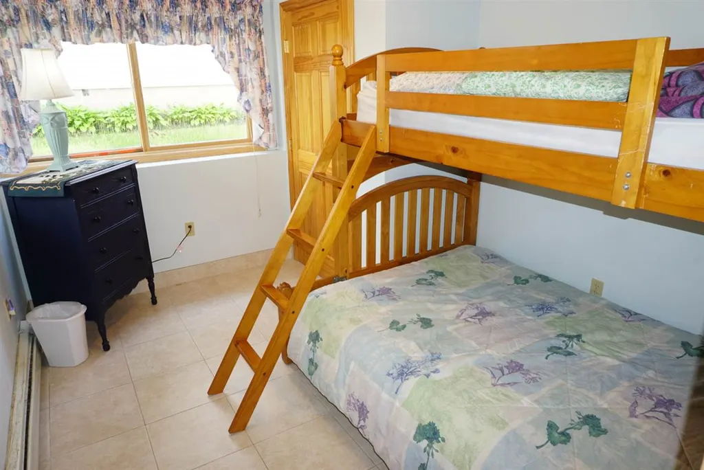 16 Dover Avenue Hampton NH 03842