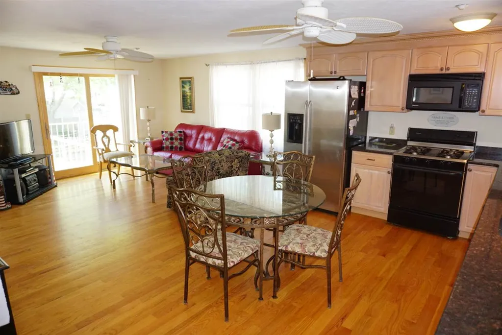 16 Dover Avenue Hampton NH 03842