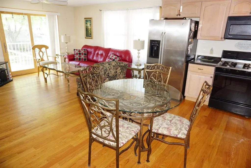 16 Dover Avenue Hampton NH 03842