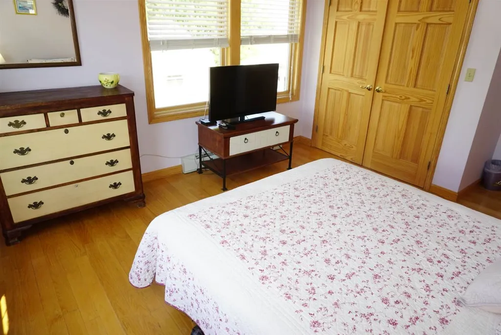 16 Dover Avenue Hampton NH 03842