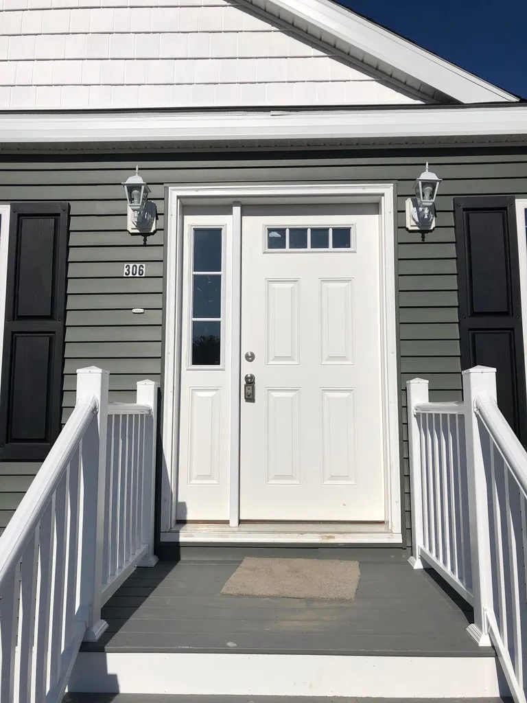 306 Salmon Avenue Portsmouth NH 03801