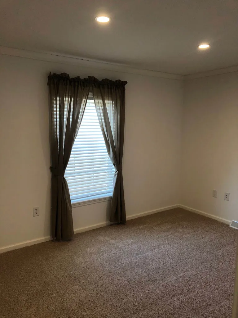 306 Salmon Avenue Portsmouth NH 03801