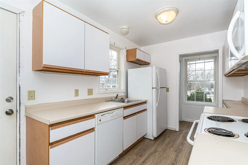 104 Lock Street Nashua NH 03064