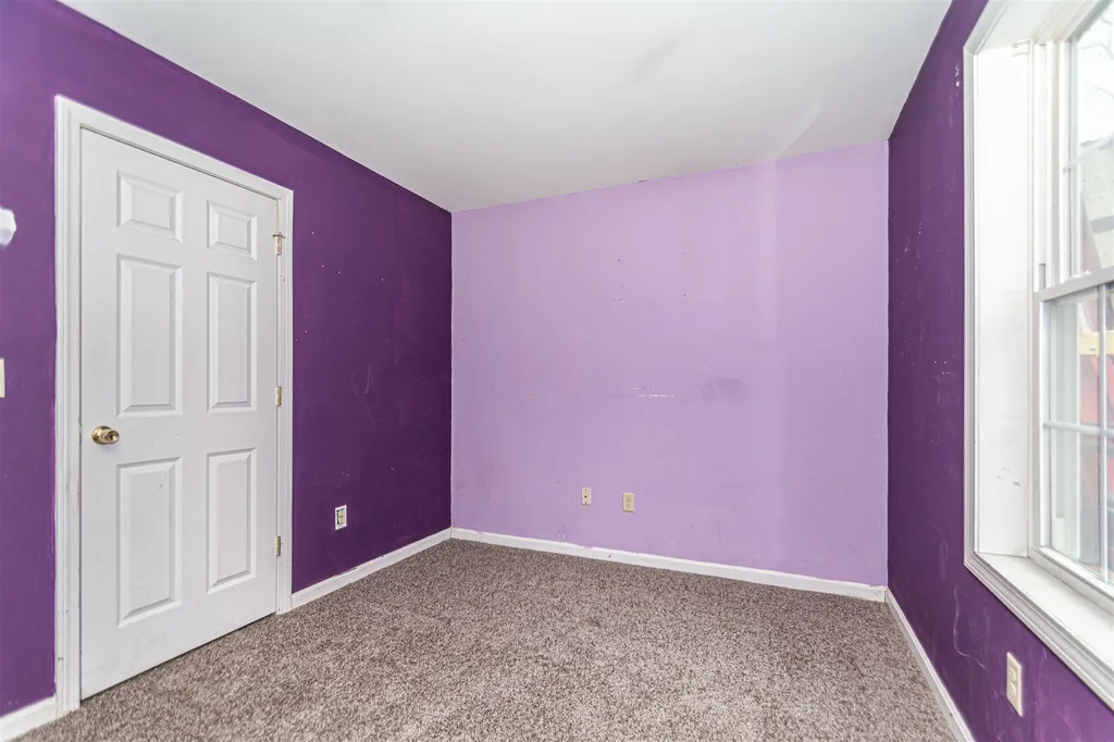 104 Lock Street Nashua NH 03064
