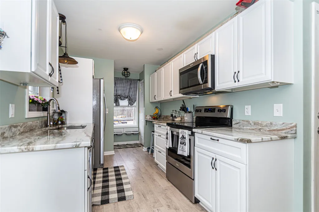 104 Lock Street Nashua NH 03064