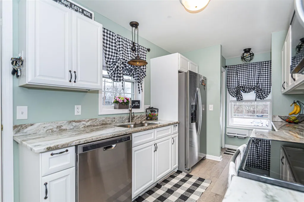 104 Lock Street Nashua NH 03064