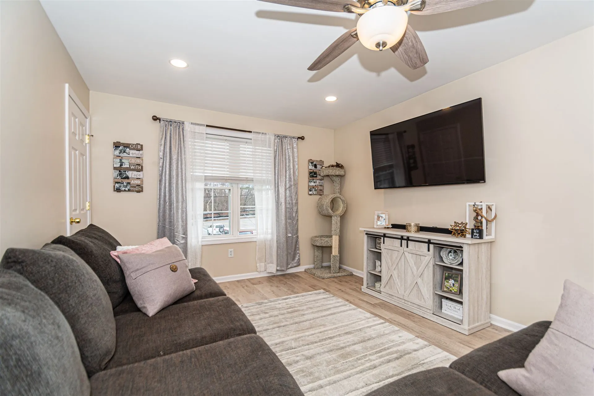 104 Lock Street Nashua NH 03064