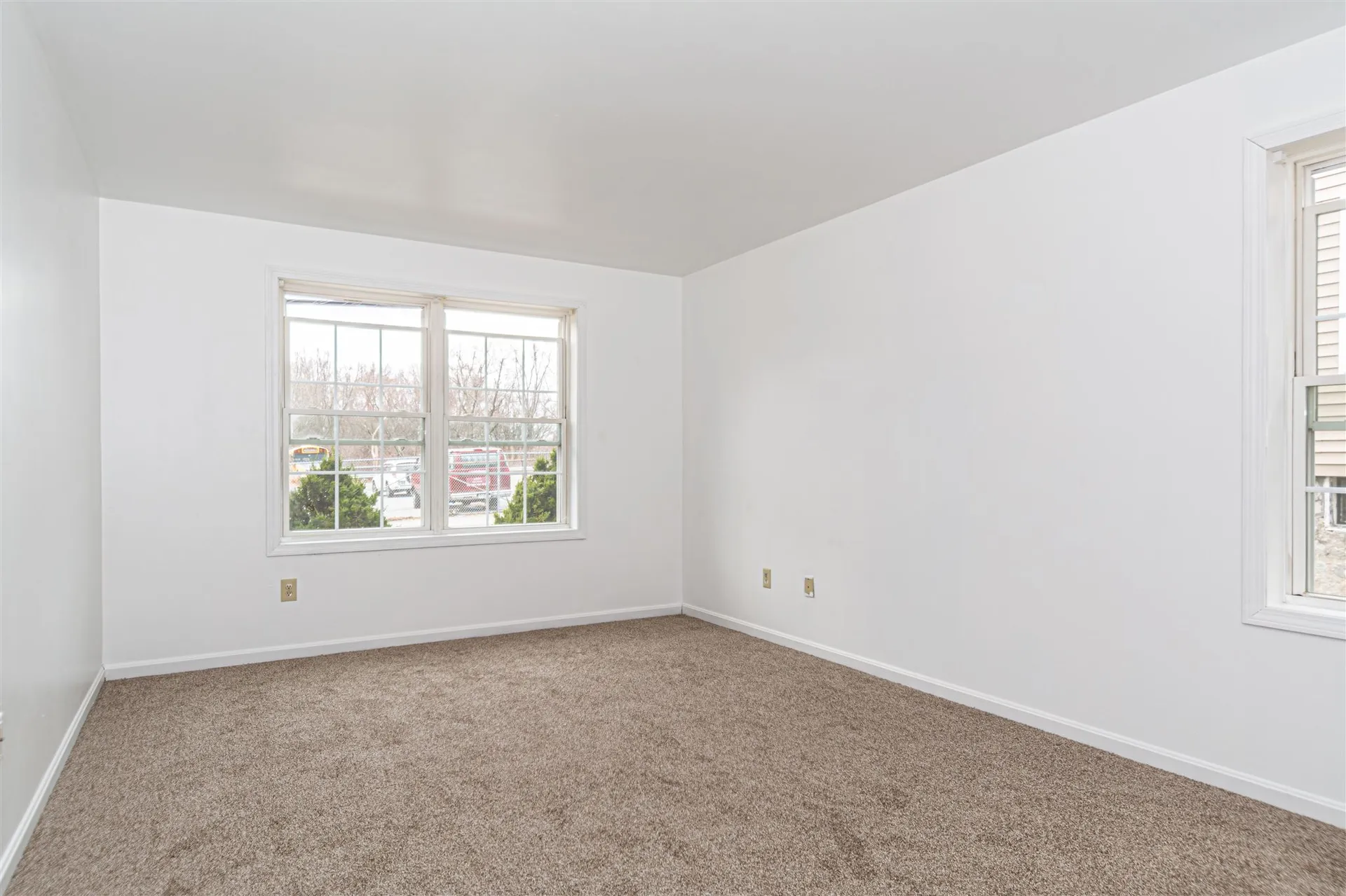 104 Lock Street Nashua NH 03064