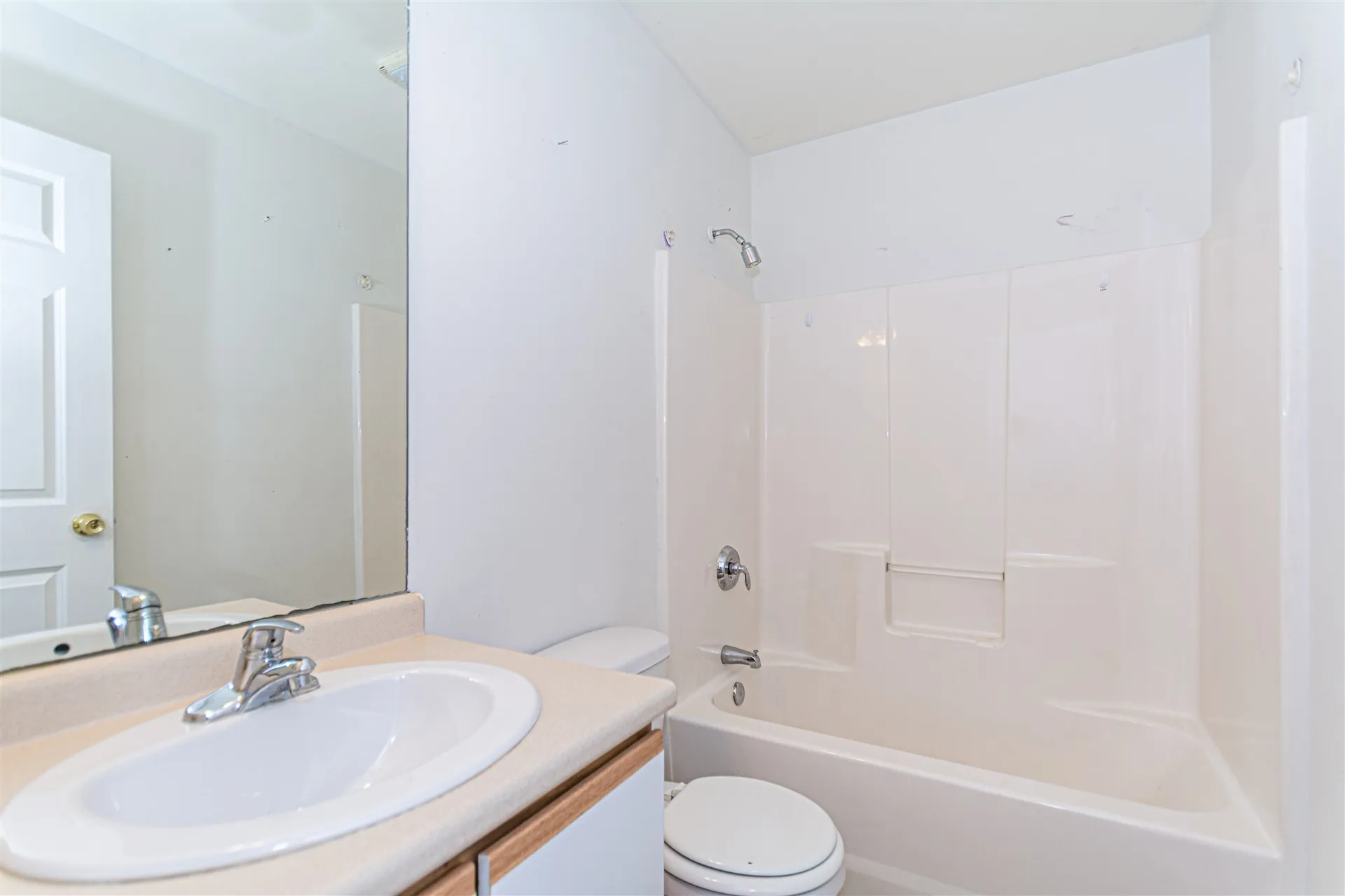 104 Lock Street Nashua NH 03064