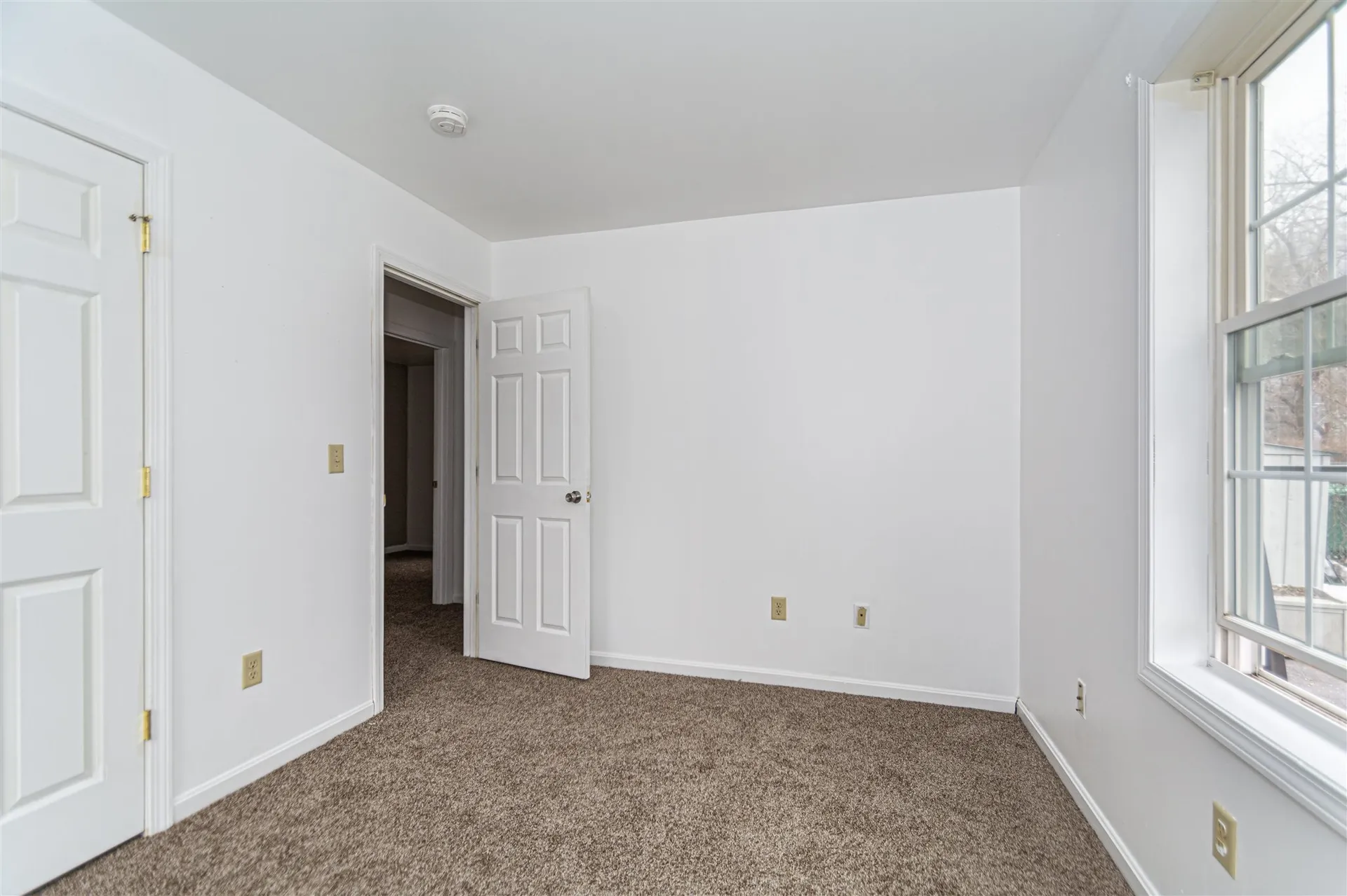 104 Lock Street Nashua NH 03064