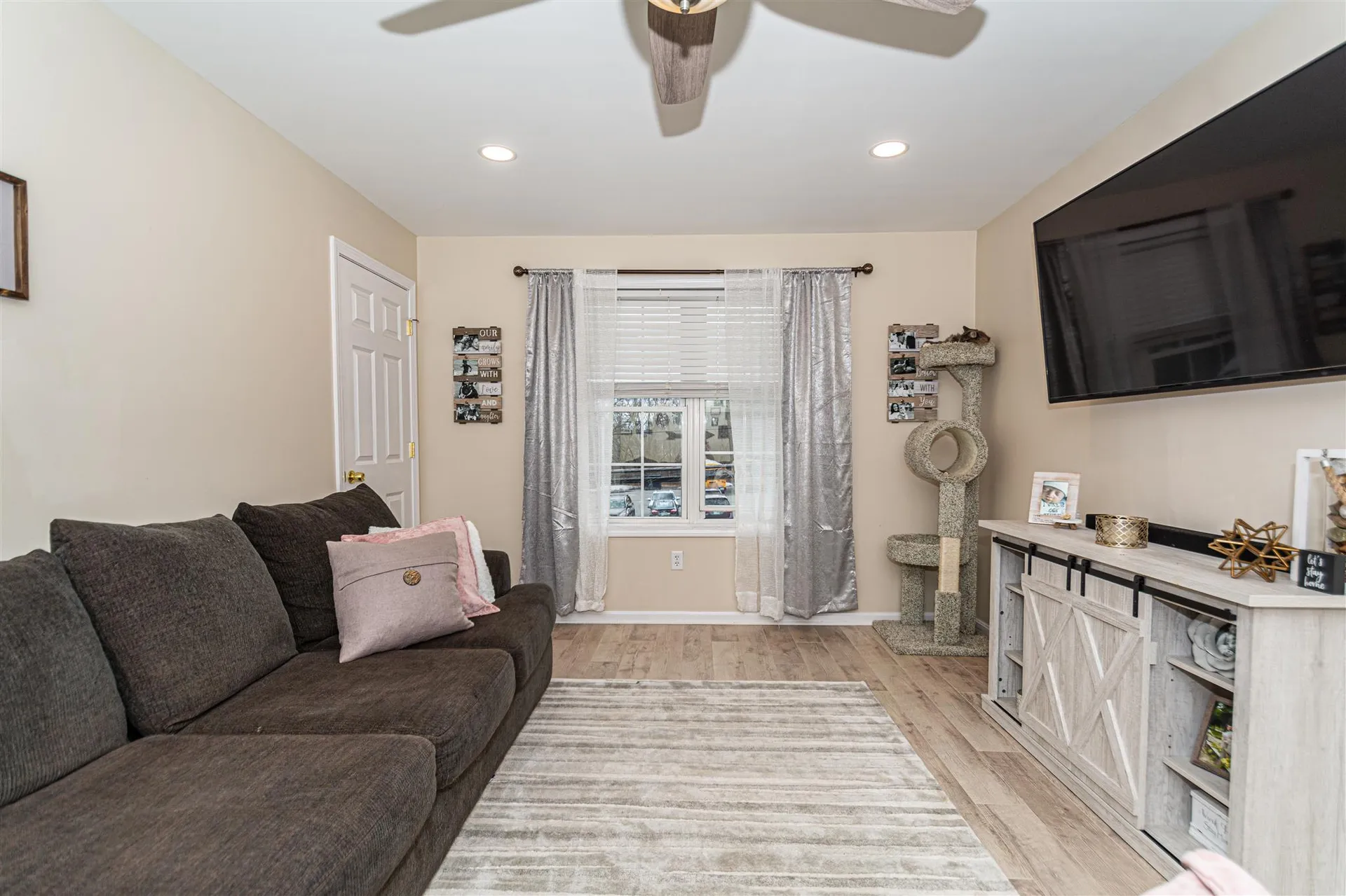 104 Lock Street Nashua NH 03064