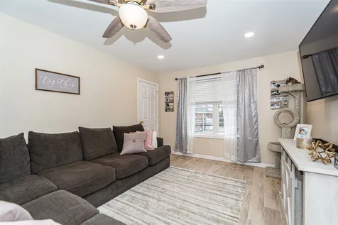 104 Lock Street Nashua NH 03064