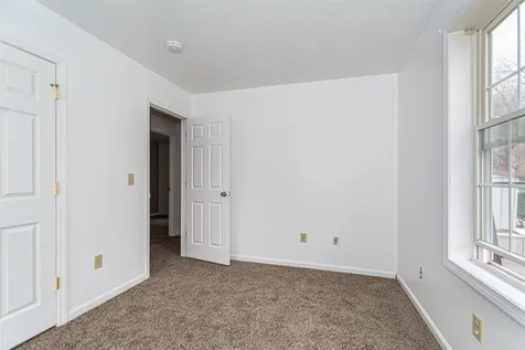 104 Lock Street Nashua NH 03064