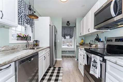 104 Lock Street Nashua NH 03064