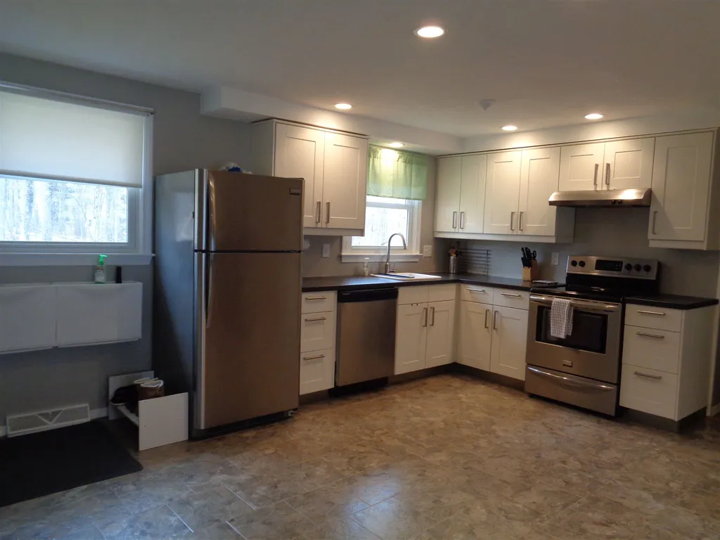 42 Country Club Lane Merrimack NH 03054