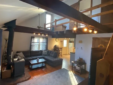28 Roy Street Raymond NH 03077