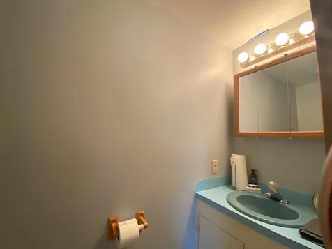 28 Roy Street Raymond NH 03077