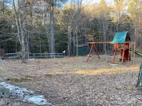 28 Roy Street Raymond NH 03077
