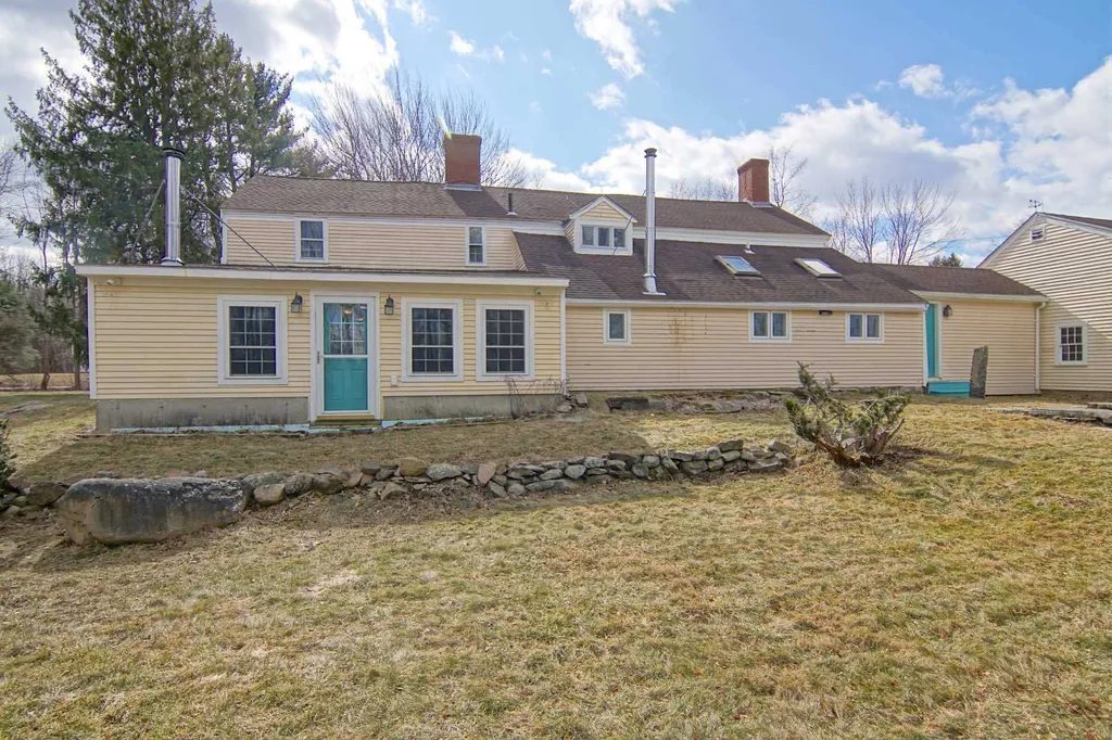 94 Dearborn Road Greenland NH 03840