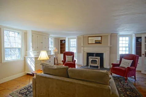 94 Dearborn Road Greenland NH 03840