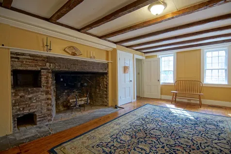 94 Dearborn Road Greenland NH 03840