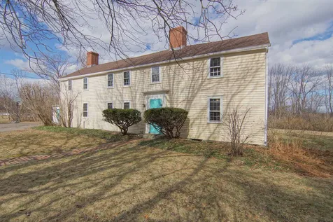 94 Dearborn Road Greenland NH 03840