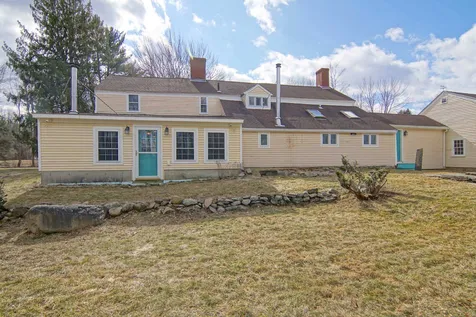 94 Dearborn Road Greenland NH 03840