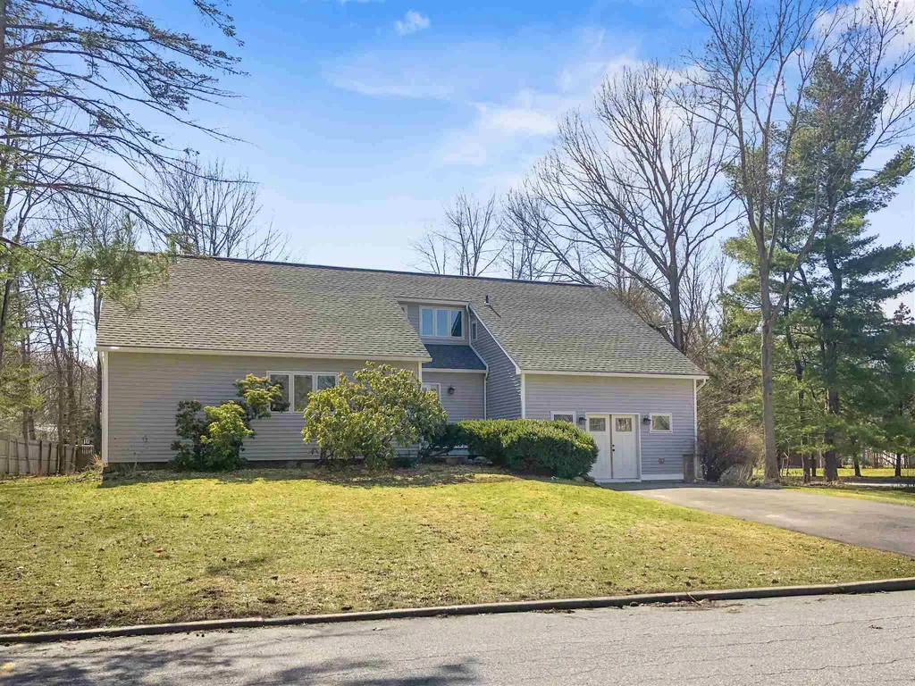 32 Tracy Lane Shelburne VT 05482