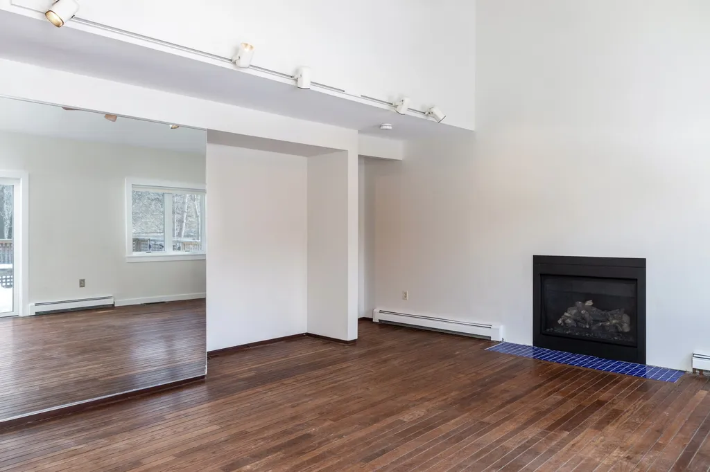 32 Tracy Lane Shelburne VT 05482