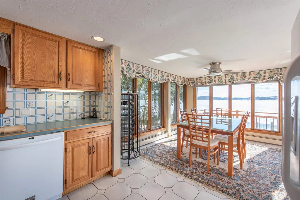 75 Spindle Point Road Meredith NH 03253