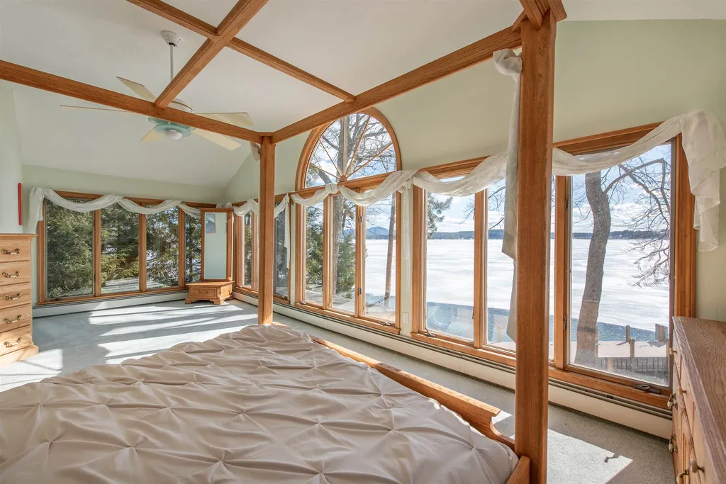 75 Spindle Point Road Meredith NH 03253