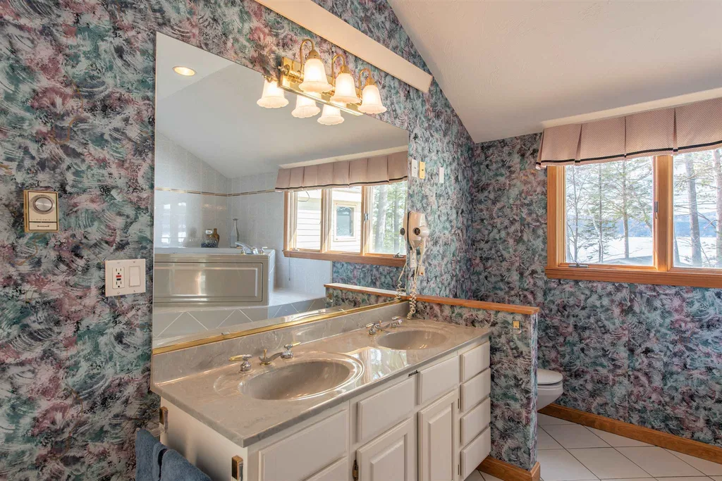 75 Spindle Point Road Meredith NH 03253
