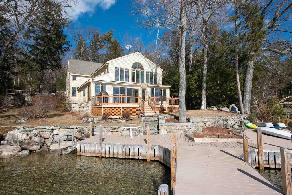 75 Spindle Point Road Meredith NH 03253