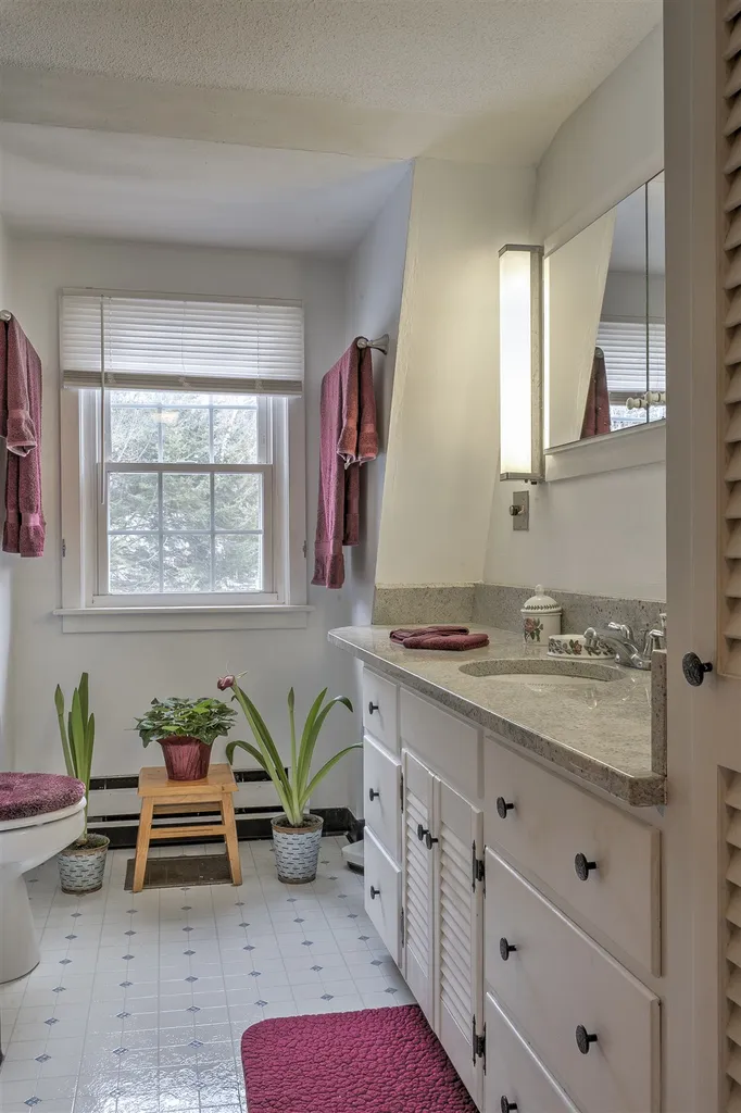 232 Reed Road Gilsum NH 03448