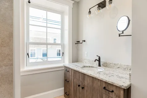 175 Market Street Portsmouth NH 03801