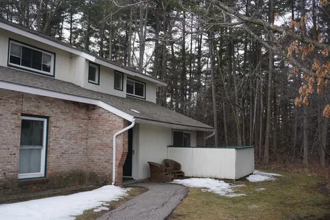 225 Ledgewood Circle Burlington VT 05401
