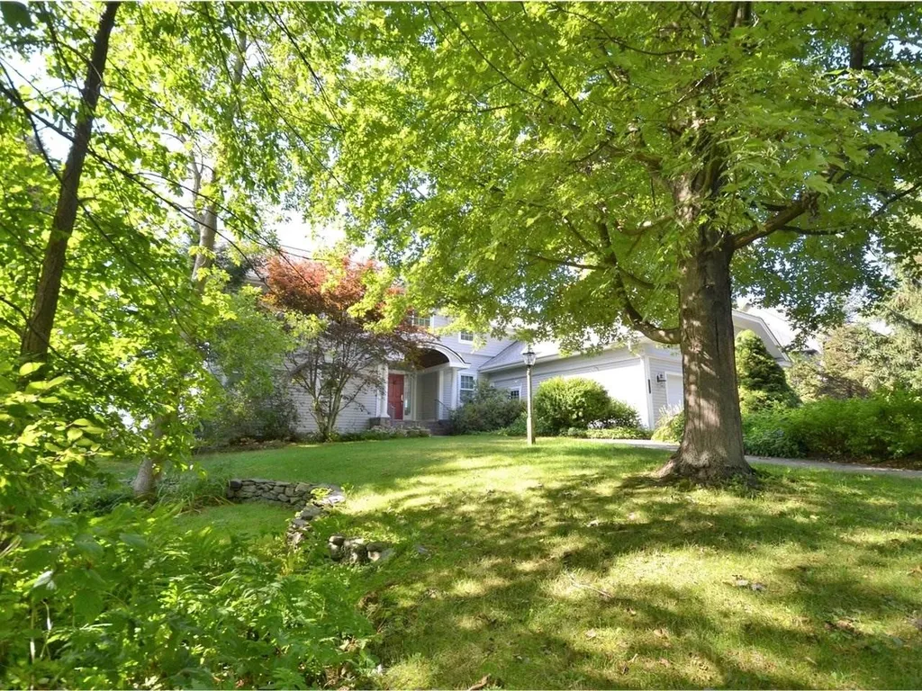 219 Appletree Point Road Burlington VT 05408