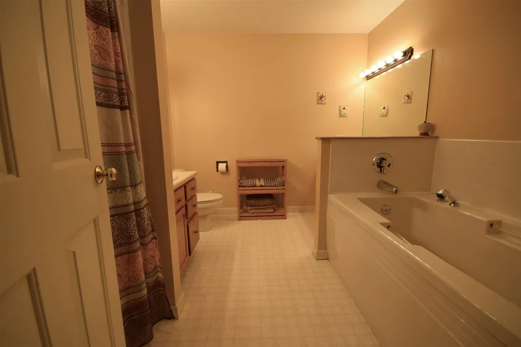 60 Richfield Lane Colchester VT 05446