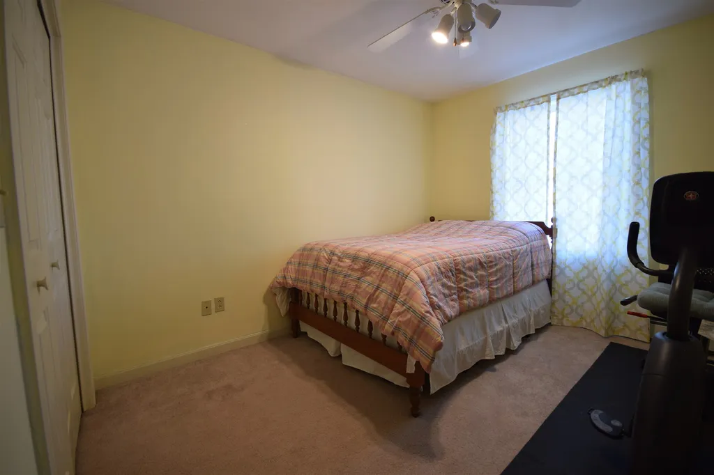 60 Richfield Lane Colchester VT 05446