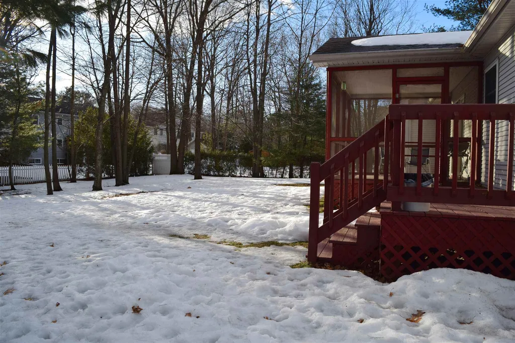 60 Richfield Lane Colchester VT 05446