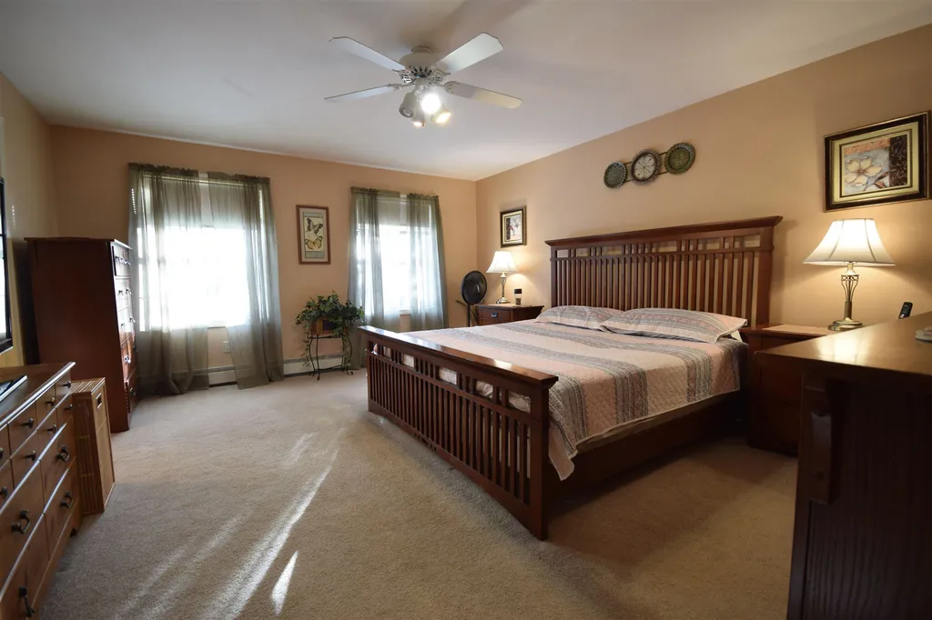 60 Richfield Lane Colchester VT 05446