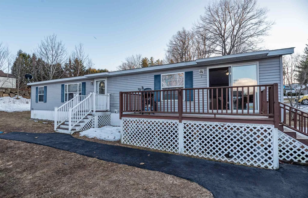15 Lilac Drive Rochester NH 03867